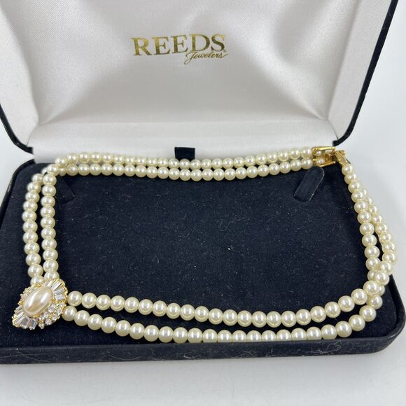 Vintage Faux Pearl Rhinestone Pendant Choker Necklace Cream Gold Tone Elegant - Picture 2 of 4